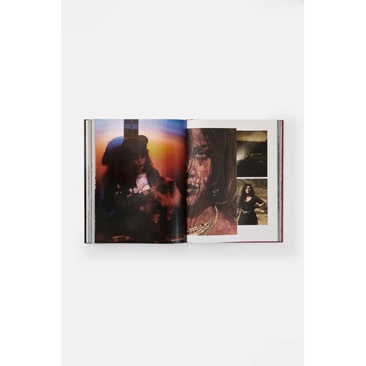 home & lifestyle książka Rihanna by Rihanna, English One size ANSWEAR.com