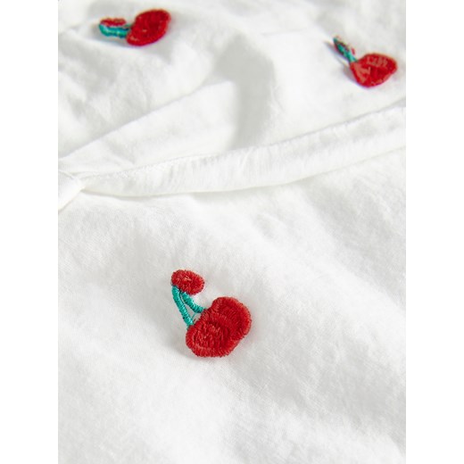 Reserved - Bawełniana bluzka z haftem - złamana biel ze sklepu Reserved w kategorii Bluzki dziewczęce - zdjęcie 172371398