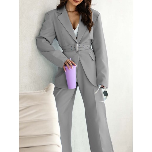 Modny garnitur z szerokimi nogawkami KEIKO - szary ze sklepu magmac.pl w kategorii Komplety i garnitury damskie - zdjęcie 172377237