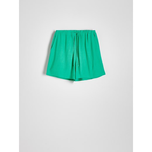 Reserved - Szorty z wiskozą - zielony Reserved XS Reserved