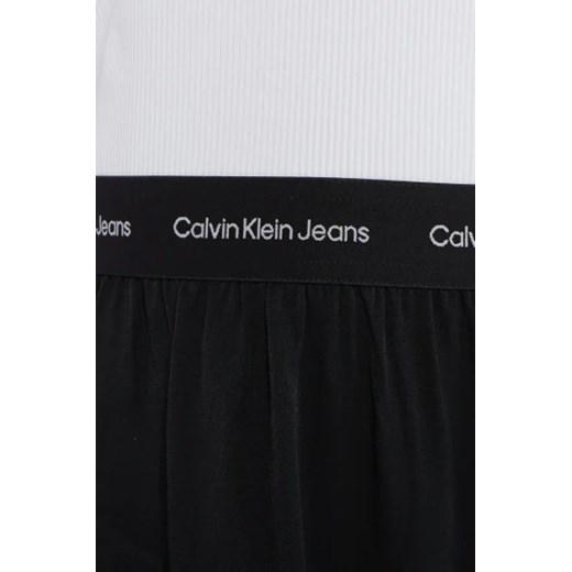 Sukienka Calvin Klein na wiosnę z wiskozy z krótkimi rękawami 