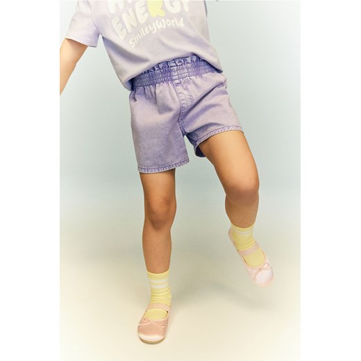 H & M - Szorty dżinsowe Loose Fit - Fioletowy ze sklepu H&M w kategorii Spodenki niemowlęce - zdjęcie 172387045