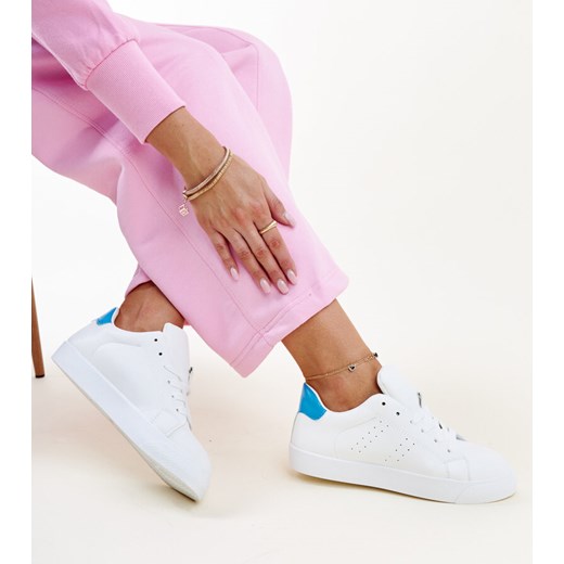 Biało-niebieskie sneakersy Akila ze sklepu gemre w kategorii Trampki damskie - zdjęcie 172388577