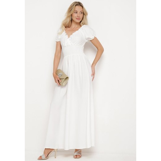 Biała Wiskozowa Sukienka z Gumką w Pasie i Trójkątnym Dekoltem Quneri ze sklepu Born2be Odzież w kategorii Sukienki - zdjęcie 172388727