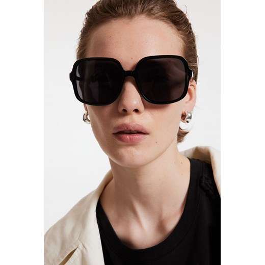 H & M - Kwadratowe okulary przeciwsłoneczne - Czarny ze sklepu H&M w kategorii Okulary przeciwsłoneczne damskie - zdjęcie 172393448