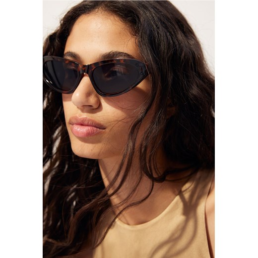 H & M - Okulary przeciwsłoneczne typu „kocie oczy" - Brązowy ze sklepu H&M w kategorii Okulary przeciwsłoneczne damskie - zdjęcie 172407749