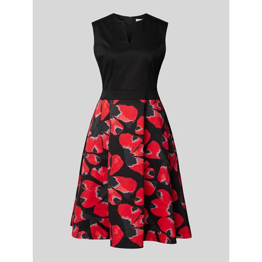 Sukienka o długości do kolan z kwiatowym wzorem ze sklepu Peek&Cloppenburg  w kategorii Sukienki - zdjęcie 172417679
