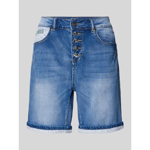 Szorty jeansowe z prostą nogawką i obszyciem w kontrastowym kolorze model ‘ALEXIS’ ze sklepu Peek&Cloppenburg  w kategorii Szorty - zdjęcie 172425509