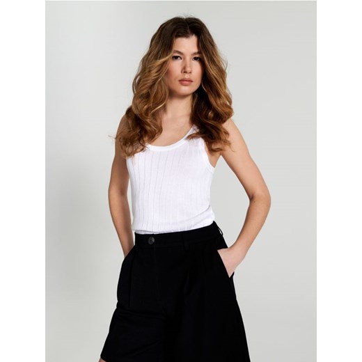 Sinsay - Dzianinowy top - biały ze sklepu Sinsay w kategorii Bluzki damskie - zdjęcie 172437999
