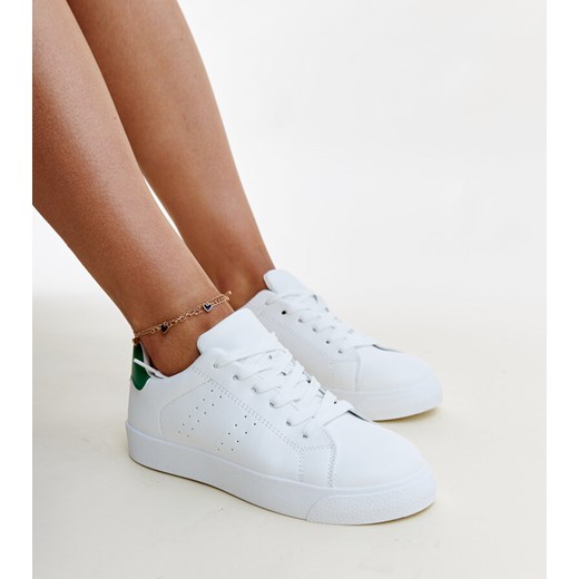 Biało-zielone sneakersy Akila ze sklepu gemre w kategorii Trampki damskie - zdjęcie 172450296