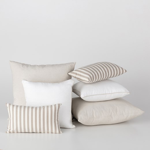 Zestaw poduszek do sypialni Classic Stripes ze sklepu dekoria.pl w kategorii Poduszki dekoracyjne - zdjęcie 172487436