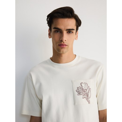 Reserved - T-shirt oversize z haftem - złamana biel Reserved L Reserved