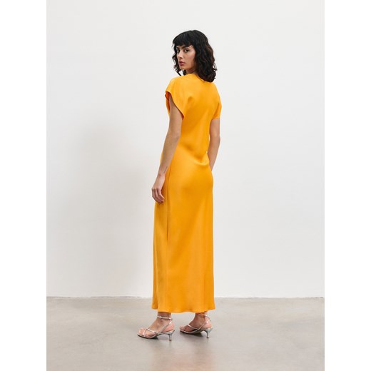 Reserved - Sukienka z wiskozy - pomarańczowy ze sklepu Reserved w kategorii Sukienki - zdjęcie 172532056