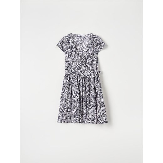 Sukienka Sinsay z krótkimi rękawami kopertowa z dekoltem v casualowa z poliamidu 