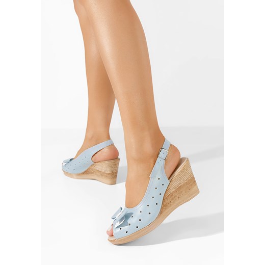 Niebieski sandały na koturnie skórzane Breta Zapatos 42 promocyjna cena Zapatos