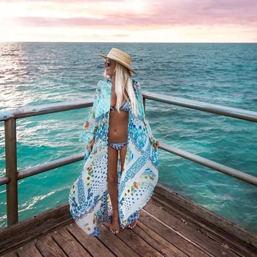 Długie kimono plażowe w kolorowe wzory - Niebieski / Uniwersalny ze sklepu Valetta.pl w kategorii Odzież plażowa - zdjęcie 172546999