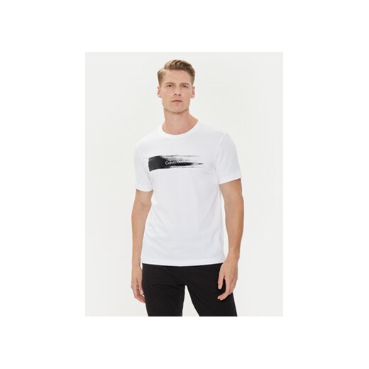 Calvin Klein T-Shirt Brush Logo K10K113113 Biały Regular Fit ze sklepu MODIVO w kategorii T-shirty męskie - zdjęcie 172550059