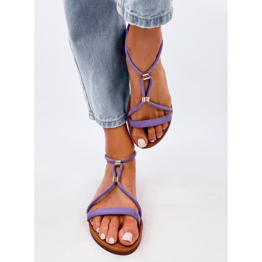 Sandały damskie casual fioletowe z klamrą płaskie 