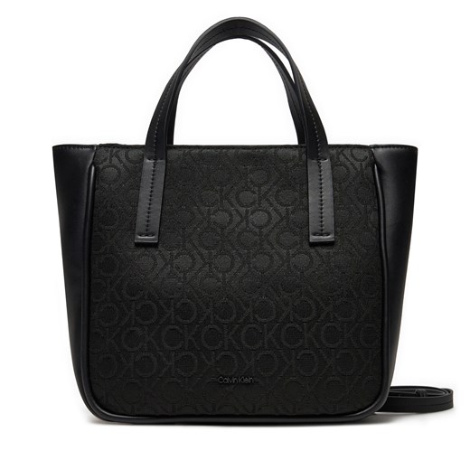 Torebka Calvin Klein Ck Refine Small K60K612338 Czarny ze sklepu eobuwie.pl w kategorii Torby Shopper bag - zdjęcie 172550916