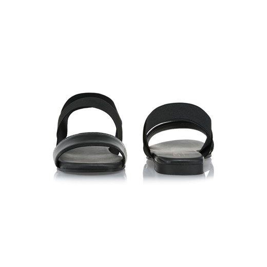 Skórzane czarne sandałki na gumę Ochnik One Size OCHNIK