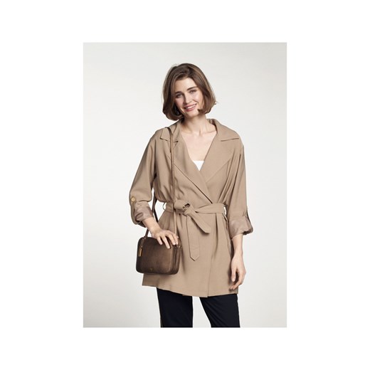 Krótki beżowy płaszcz damski ze sklepu OCHNIK w kategorii Płaszcze damskie - zdjęcie 172557086