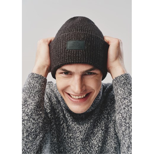 Ciemnogranatowa czapka zimowa męska ze sklepu OCHNIK w kategorii Czapki zimowe męskie - zdjęcie 172558578