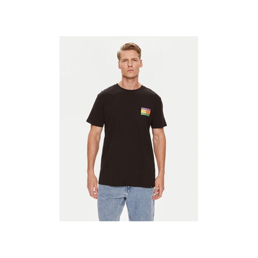 Tommy Jeans T-Shirt Summer Flag DM0DM19171 Czarny Regular Fit ze sklepu MODIVO w kategorii T-shirty męskie - zdjęcie 172598246