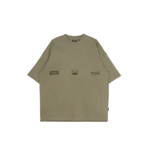 Cropp - Oliwkowa koszulka z nadrukiem - zielony ze sklepu Cropp w kategorii T-shirty męskie - zdjęcie 172599266