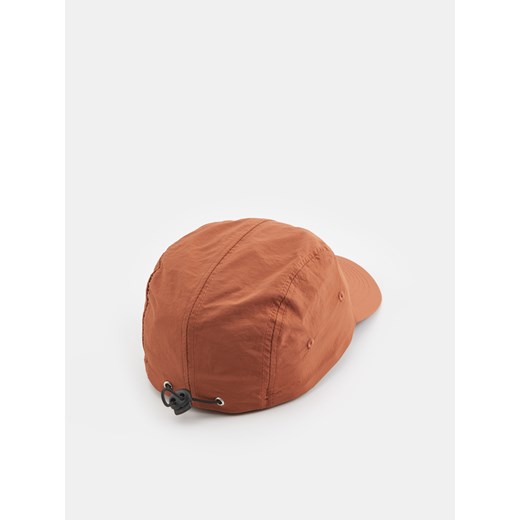Sinsay - Czapka z daszkiem - brązowy Sinsay One Size Sinsay