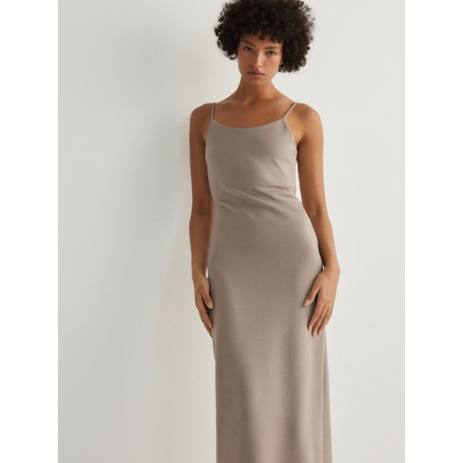 Reserved - Dzianinowa sukienka midi - beżowy ze sklepu Reserved w kategorii Sukienki - zdjęcie 172608739