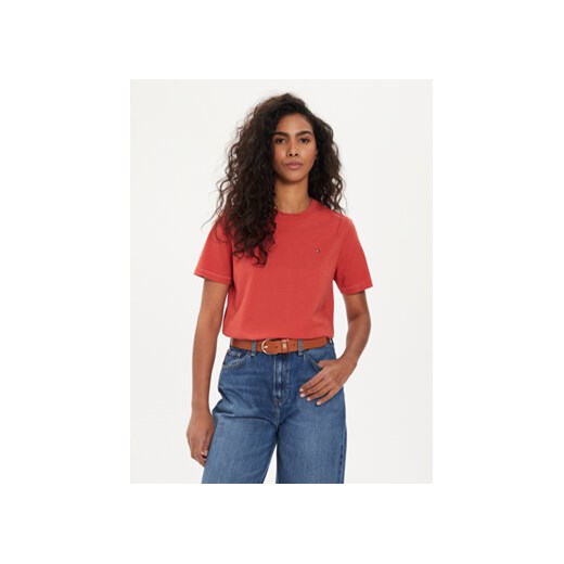 Tommy Hilfiger T-Shirt Modern WW0WW39848 Czerwony Regular Fit ze sklepu MODIVO w kategorii Bluzki damskie - zdjęcie 172618828