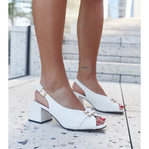 Białe sandały ze skórzaną wkładką Totana ze sklepu gemre w kategorii Sandały damskie - zdjęcie 172625055