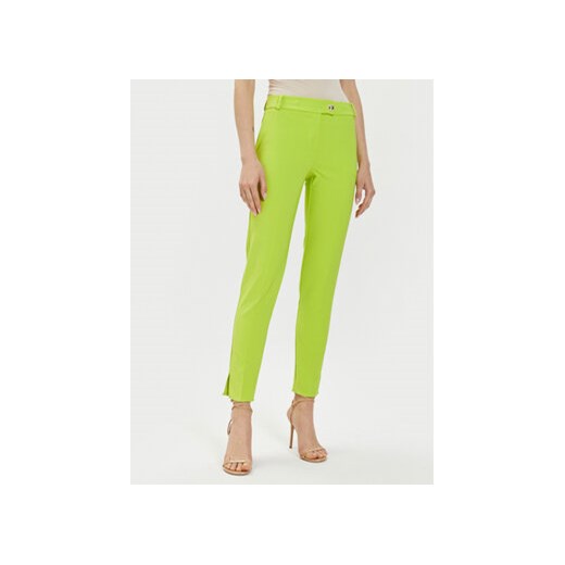 Rinascimento Spodnie materiałowe CFC0118281003 Zielony Regular Fit ze sklepu MODIVO w kategorii Spodnie damskie - zdjęcie 172637609