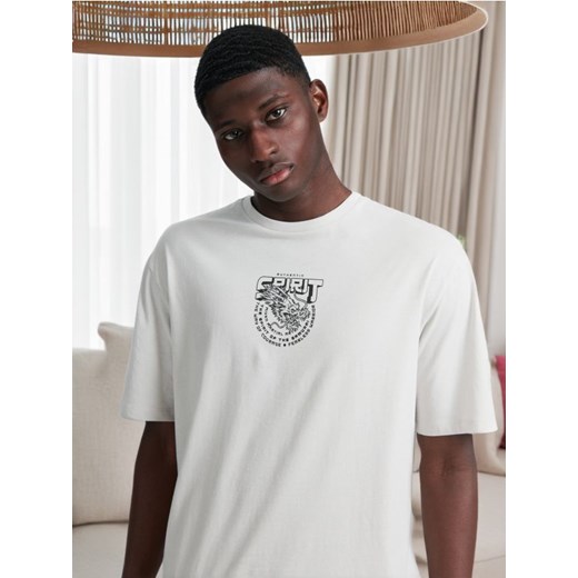 Sinsay - Koszulka bawełniana z nadrukiem - kremowy ze sklepu Sinsay w kategorii T-shirty męskie - zdjęcie 172639406