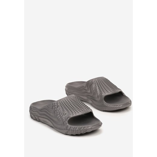 Szare Klapki z Pianki na Płaskiej Podeszwie z Tłoczoną Cholewką Testarose 44 wyprzedaż born2be.pl