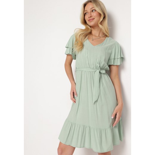 Zielona Sukienka z Bawełny z Gumką w Pasie i Falbanką Yarpia ze sklepu Born2be Odzież w kategorii Sukienki - zdjęcie 172665065