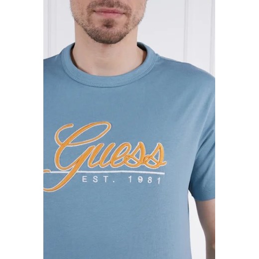 T-shirt męski Guess w stylu młodzieżowym z krótkim rękawem 
