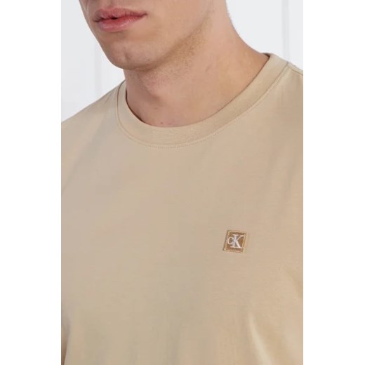 Beżowy t-shirt męski Calvin Klein 