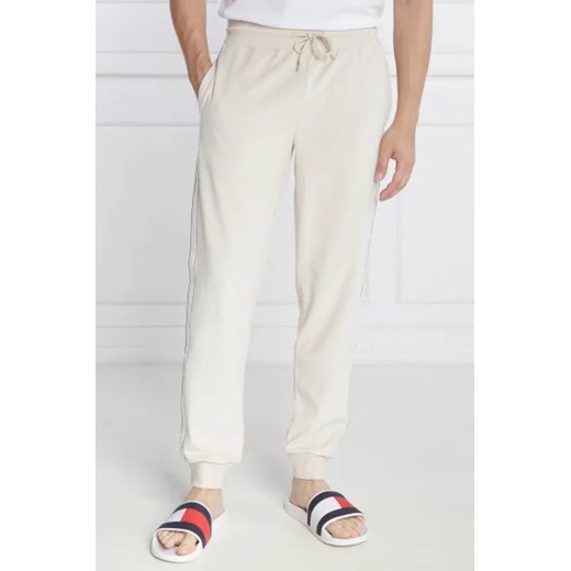 Tommy Hilfiger Spodnie dresowe | Regular Fit ze sklepu Gomez Fashion Store w kategorii Spodnie męskie - zdjęcie 172901169