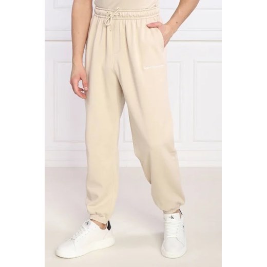 CALVIN KLEIN JEANS Spodnie dresowe | Regular Fit ze sklepu Gomez Fashion Store w kategorii Spodnie męskie - zdjęcie 172945508