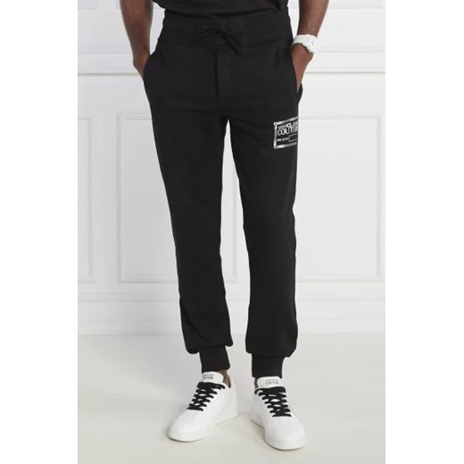 Versace Jeans Couture Spodnie dresowe | Oversize fit ze sklepu Gomez Fashion Store w kategorii Spodnie męskie - zdjęcie 172945696