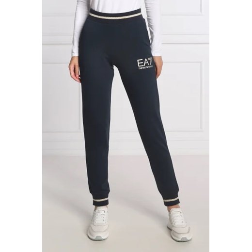 EA7 Spodnie dresowe | Regular Fit ze sklepu Gomez Fashion Store w kategorii Spodnie damskie - zdjęcie 172947349