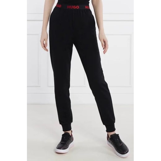 Hugo Bodywear Spodnie dresowe | Regular Fit ze sklepu Gomez Fashion Store w kategorii Spodnie damskie - zdjęcie 172948606