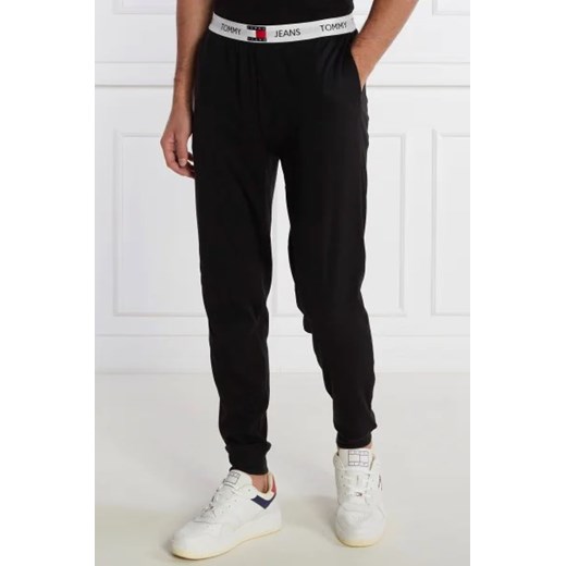 Tommy Hilfiger Spodnie jogger | Regular Fit ze sklepu Gomez Fashion Store w kategorii Spodnie męskie - zdjęcie 172950957