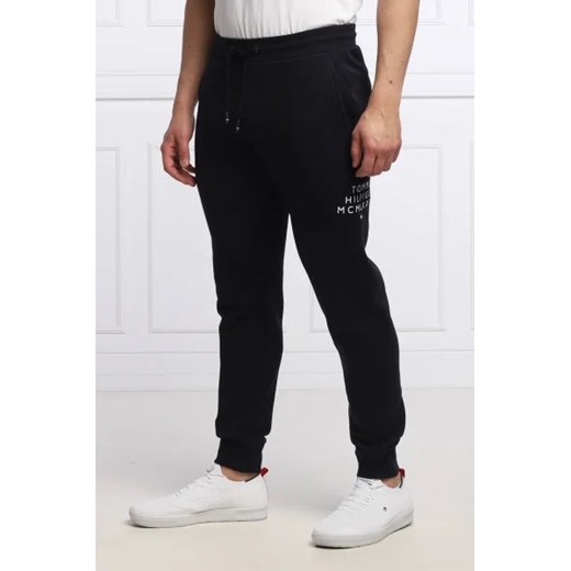 Tommy Hilfiger Spodnie dresowe | Regular Fit ze sklepu Gomez Fashion Store w kategorii Spodnie męskie - zdjęcie 172951995