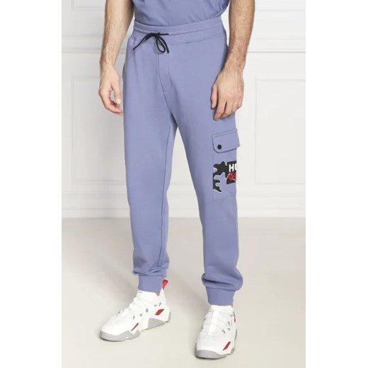HUGO Spodnie dresowe Dobcat | Regular Fit ze sklepu Gomez Fashion Store w kategorii Spodnie męskie - zdjęcie 172952536