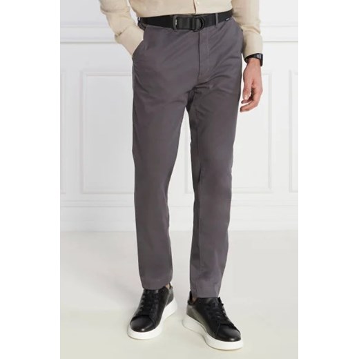 Calvin Klein Spodnie chino + pasek MODERN TWILL | Slim Fit ze sklepu Gomez Fashion Store w kategorii Spodnie męskie - zdjęcie 172953909