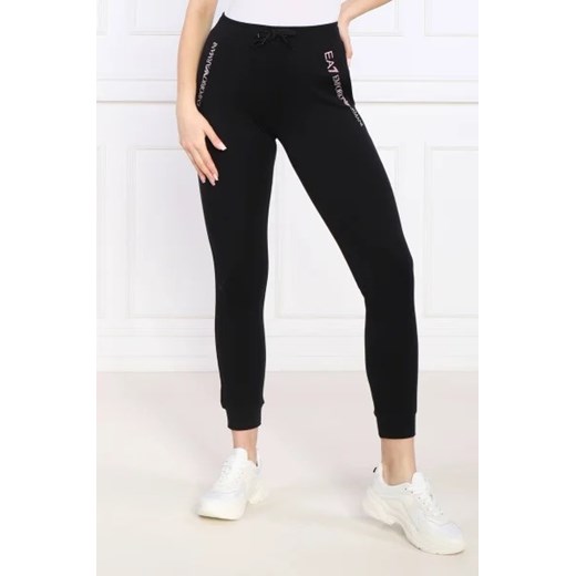 EA7 Spodnie dresowe | Regular Fit ze sklepu Gomez Fashion Store w kategorii Spodnie damskie - zdjęcie 172958357