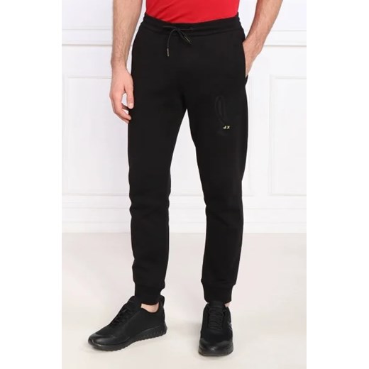 Armani Exchange Spodnie dresowe | Regular Fit ze sklepu Gomez Fashion Store w kategorii Spodnie męskie - zdjęcie 172961447