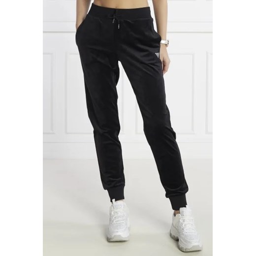 GUESS ACTIVE Spodnie dresowe | Regular Fit ze sklepu Gomez Fashion Store w kategorii Spodnie damskie - zdjęcie 172962087